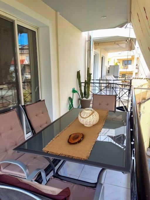 Kalamata Nestor Apartment-Near Historical Centre Bagian luar foto